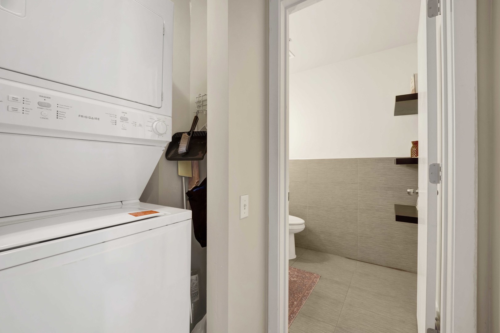 500 South Clinton Street, Unit 642 Chicago, IL 60607 - Photo 18 of 29