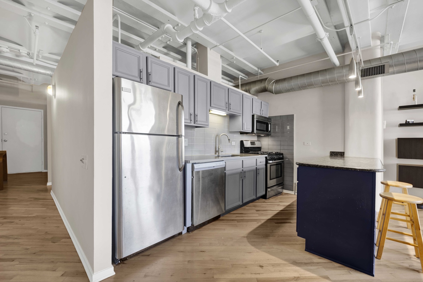 500 South Clinton Street, Unit 642 Chicago, IL 60607 - Photo 10 of 29
