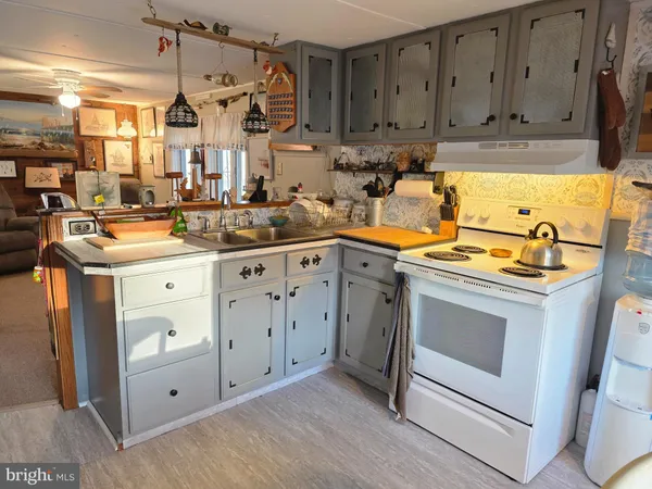 $189,900 | 21 Vassar Avenue, Fortescue, NJ 08321