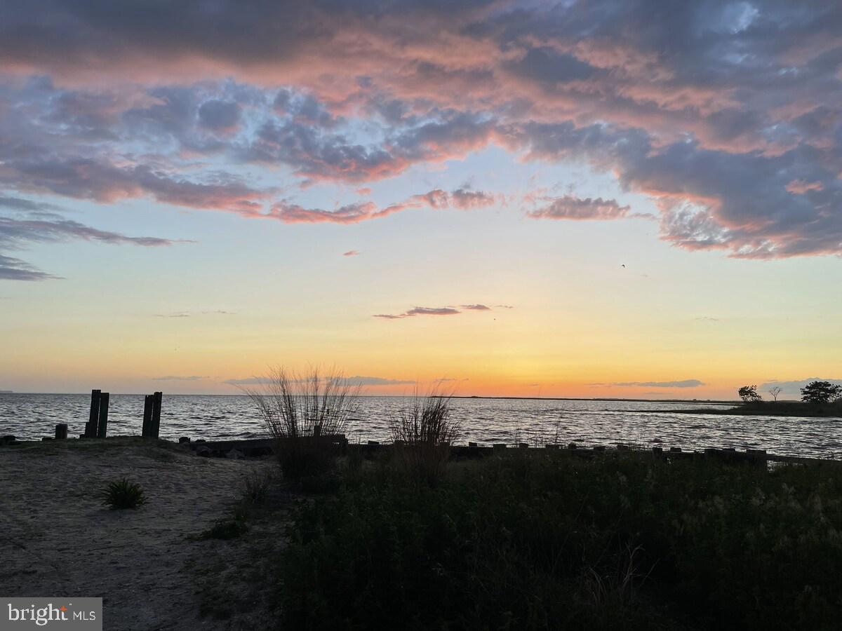 21 Vassar Avenue Fortescue, NJ 08321 - Photo 2 of 44 a view of city and ocean