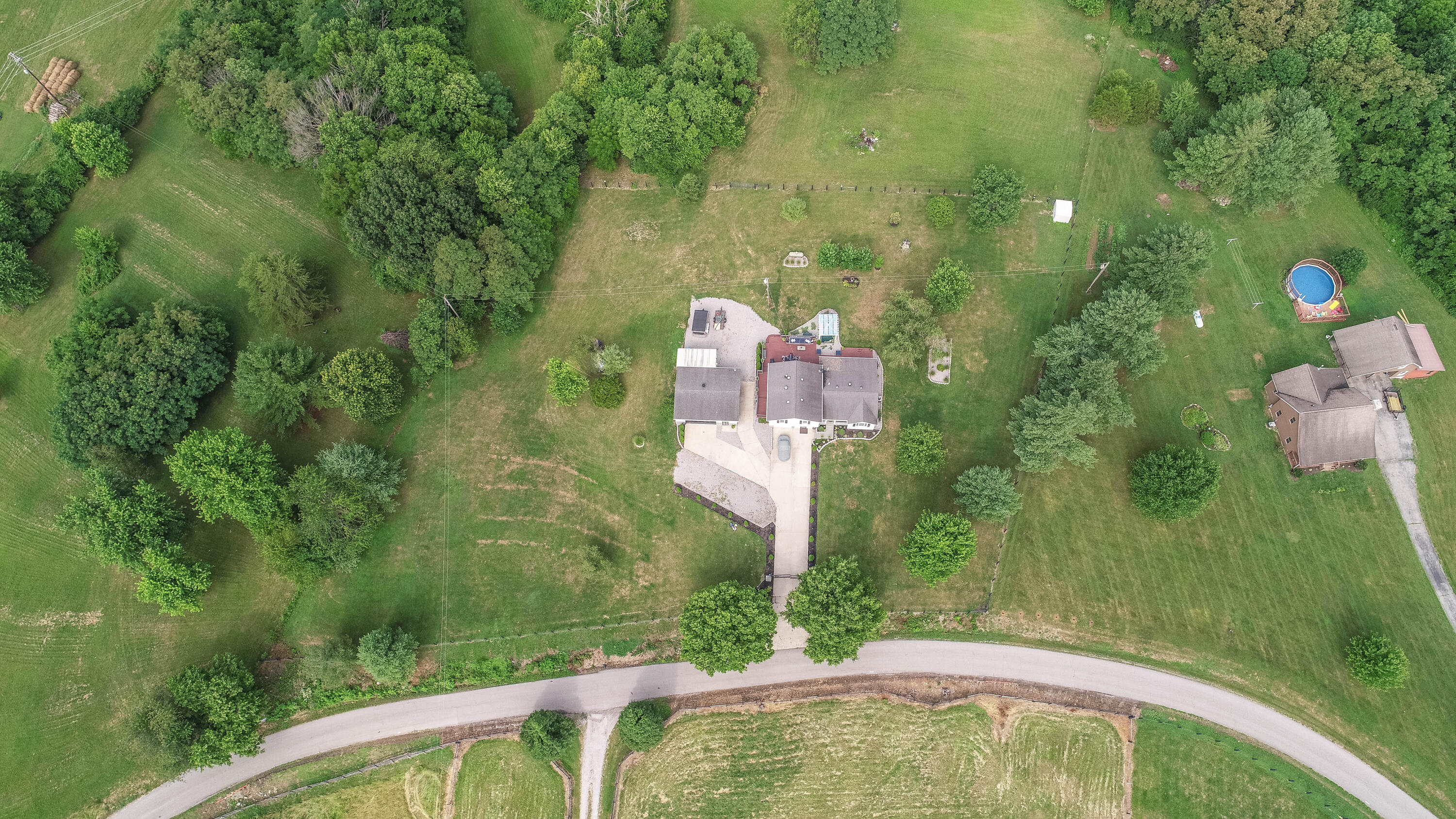 6961 Bybee Road Winchester, KY 40391 - Photo 16 of 61 DJI_0263