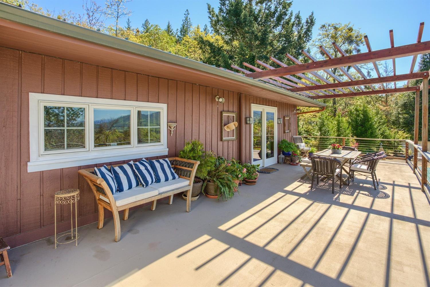 2820 Quail Run Road Talent, OR 97540 - Photo 5 of 30 Additional Photo