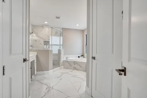 $1,639,000 | 11965 South Baypoint Circle, Parkland, FL 33076