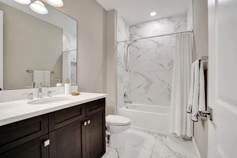 $1,639,000 | 11965 South Baypoint Circle, Parkland, FL 33076