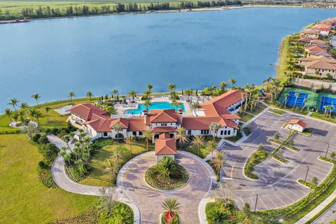 $1,639,000 | 11965 South Baypoint Circle, Parkland, FL 33076