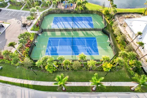 $1,639,000 | 11965 South Baypoint Circle, Parkland, FL 33076