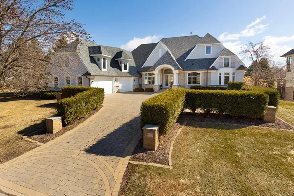 $2,500,000 | 18355 Nicklaus Way, Eden Prairie, MN 55347
