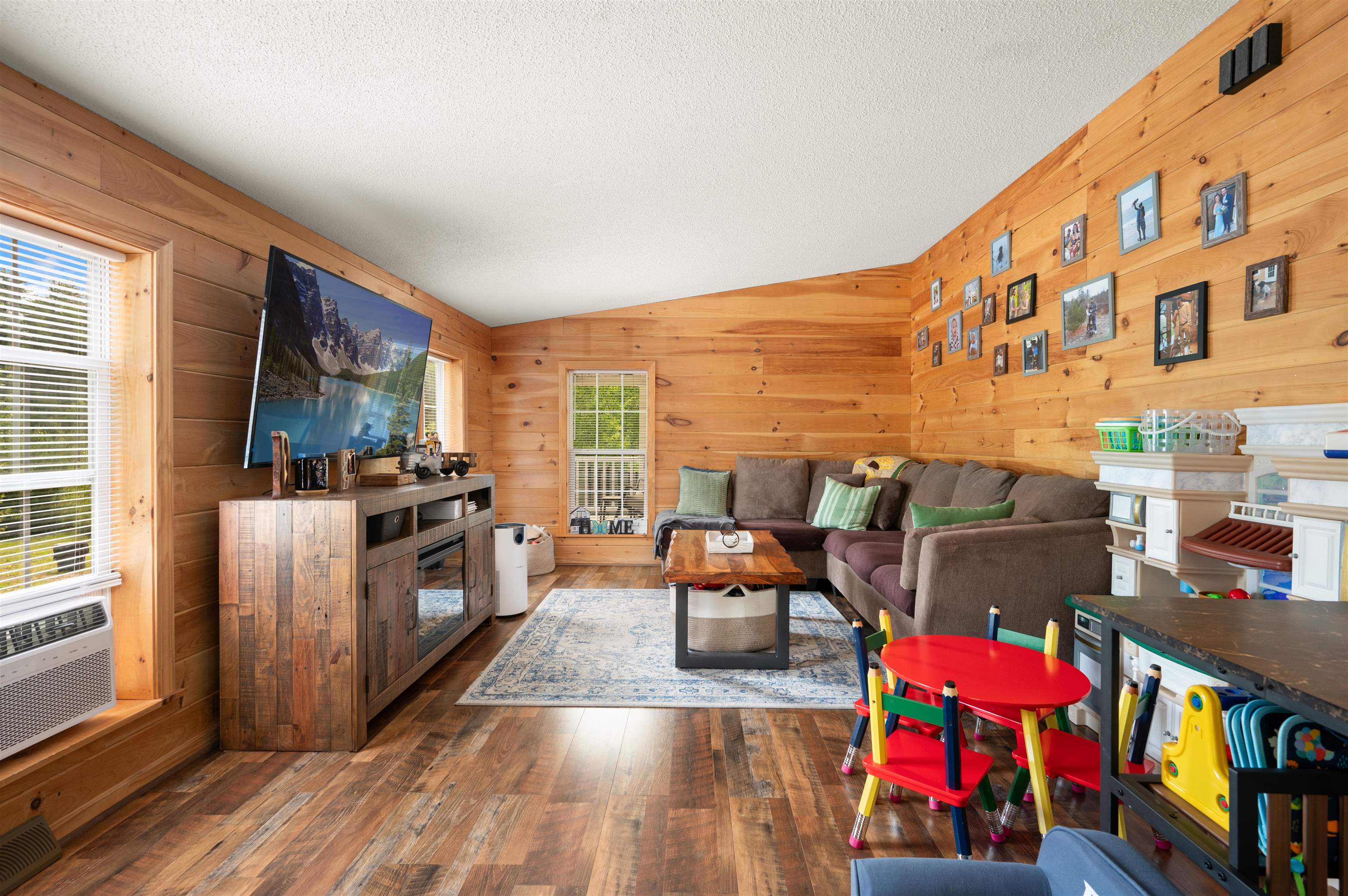 124 Chester Road Raymond, NH 03077 - Photo 16 of 43 Gallery Image 16