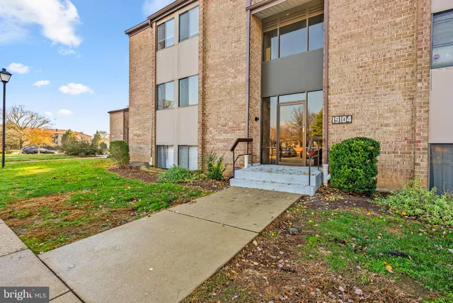 $225,000 | 19104 Mills Choice Road, Unit 3, Montgomery Village, MD 20886
