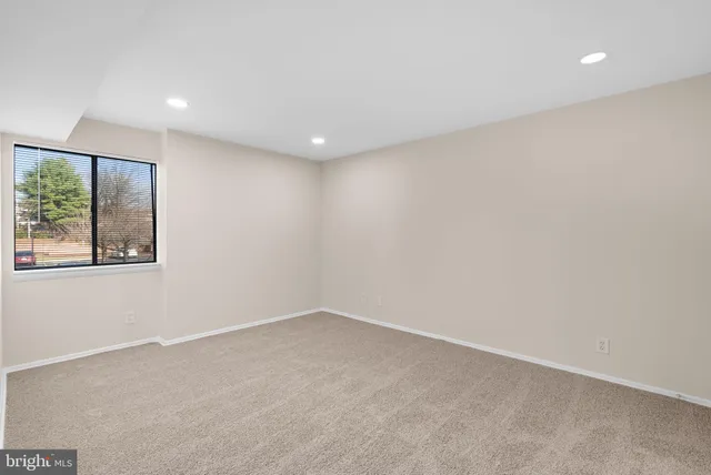 $225,000 | 19104 Mills Choice Road, Unit 3, Montgomery Village, MD 20886