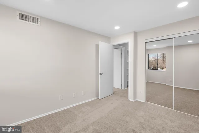 $225,000 | 19104 Mills Choice Road, Unit 3, Montgomery Village, MD 20886