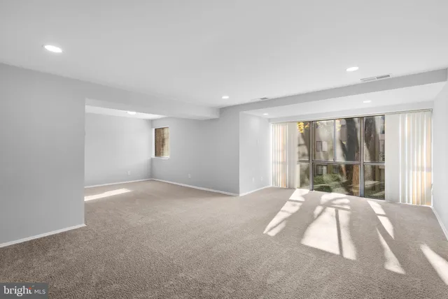 $225,000 | 19104 Mills Choice Road, Unit 3, Montgomery Village, MD 20886