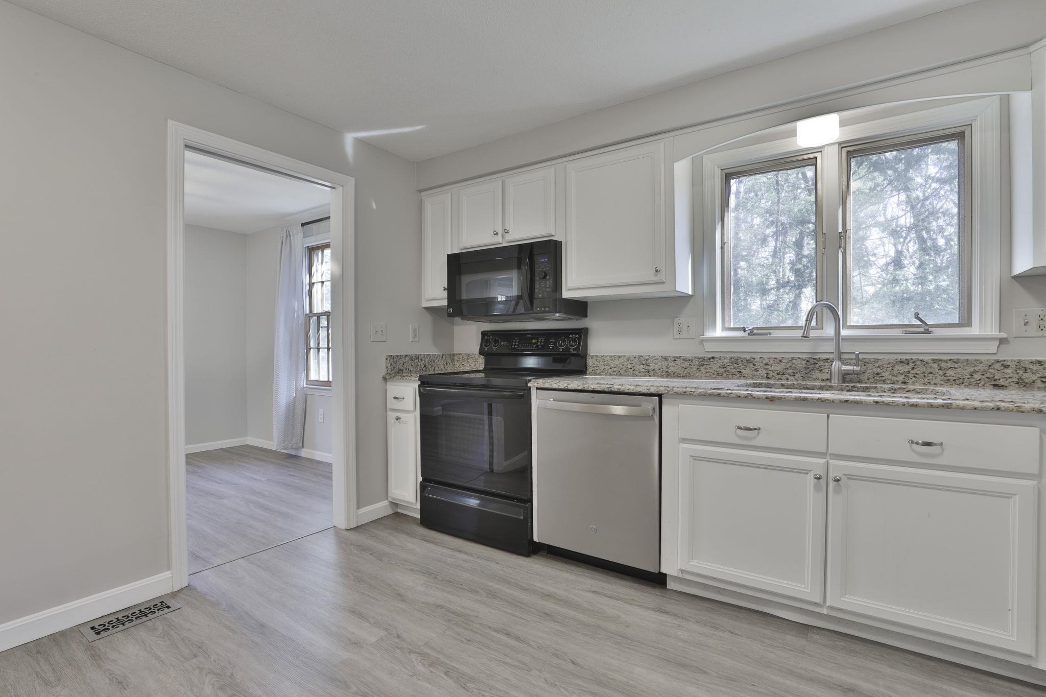 13 Cider Lane Nashua, NH 03063 - Photo 16 of 48