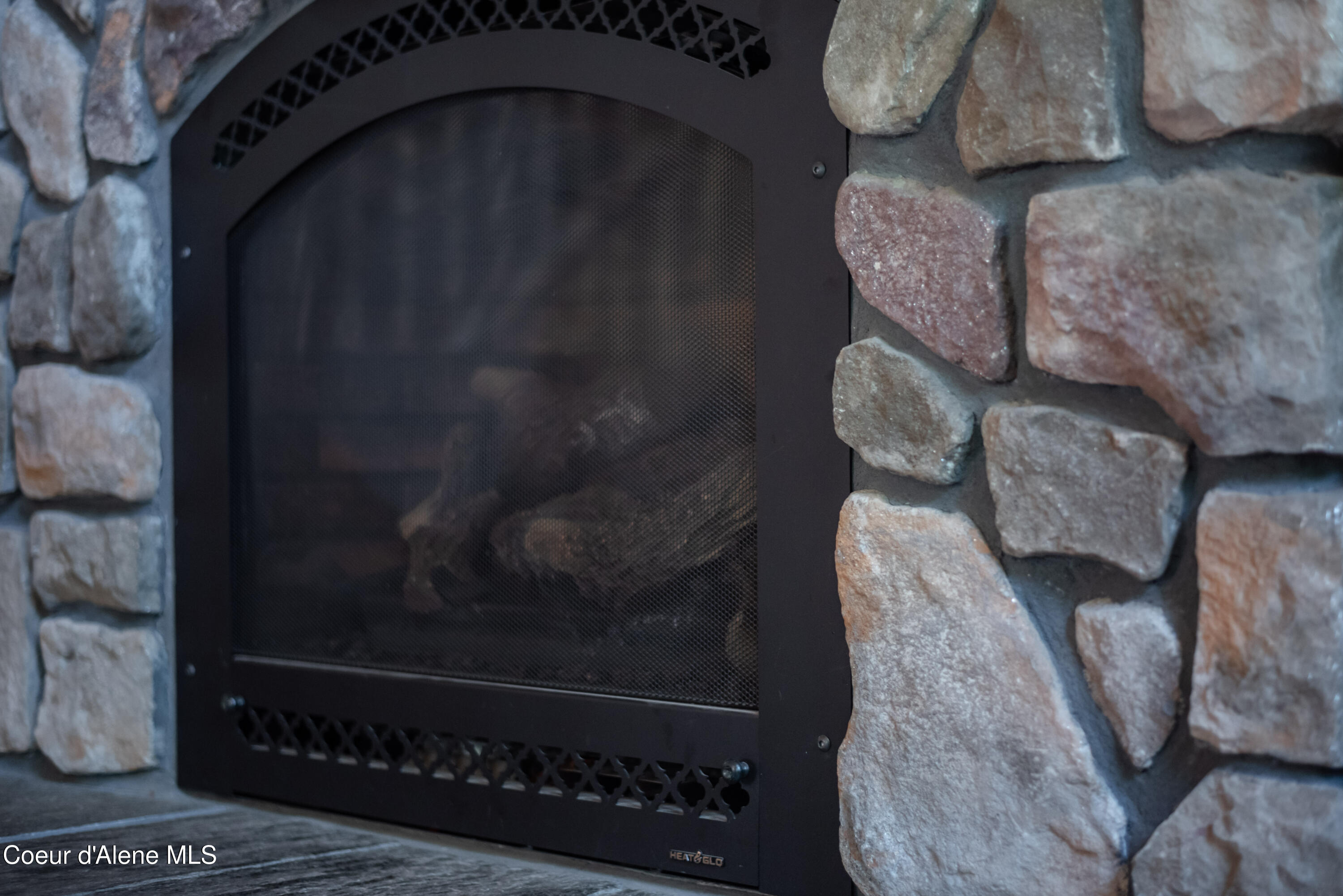 28 Creekside Lane Hope, ID 83836 - Photo 13 of 55 Fireplace Details