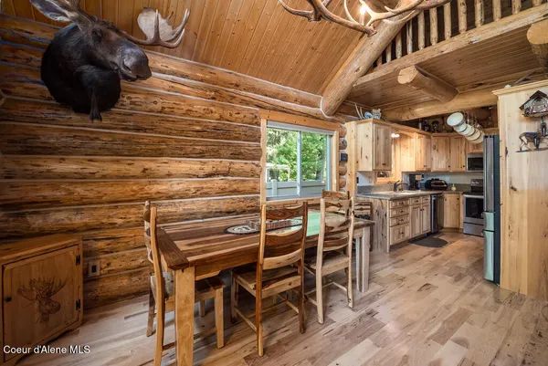 $575,000 | 28 Creekside Lane, Hope, ID 83836