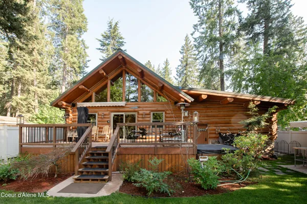 $575,000 | 28 Creekside Lane, Hope, ID 83836