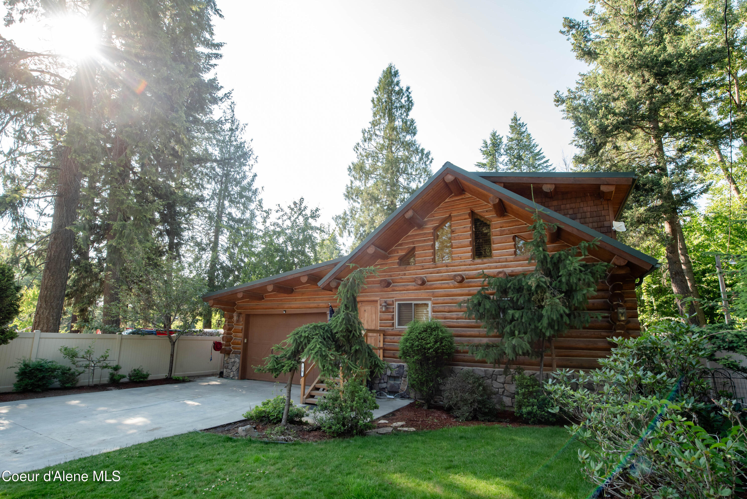 28 Creekside Lane Hope, ID 83836 - Photo 4 of 55 Front Exterior