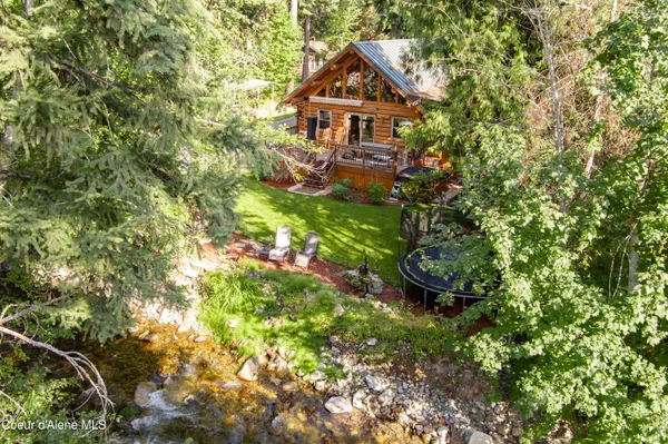 $575,000 | 28 Creekside Lane, Hope, ID 83836