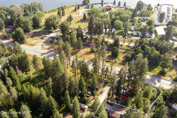 $575,000 | 28 Creekside Lane, Hope, ID 83836