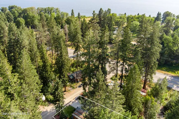 $575,000 | 28 Creekside Lane, Hope, ID 83836