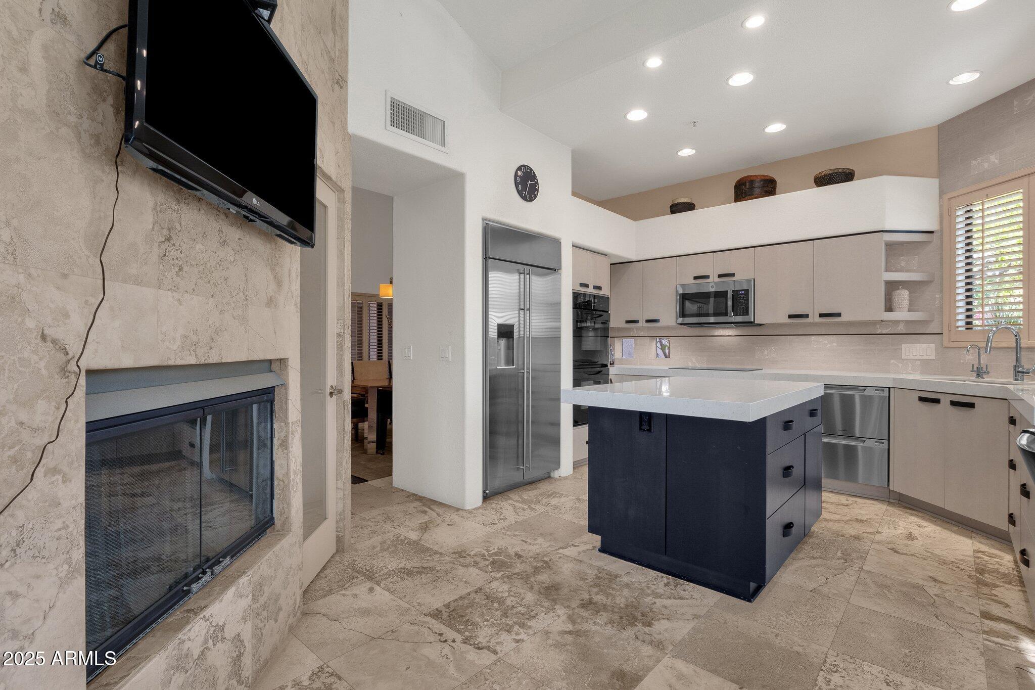 7740 East Gainey Ranch Road, Unit 36 Scottsdale, AZ 85258 - Photo 15 of 54 Kitchen