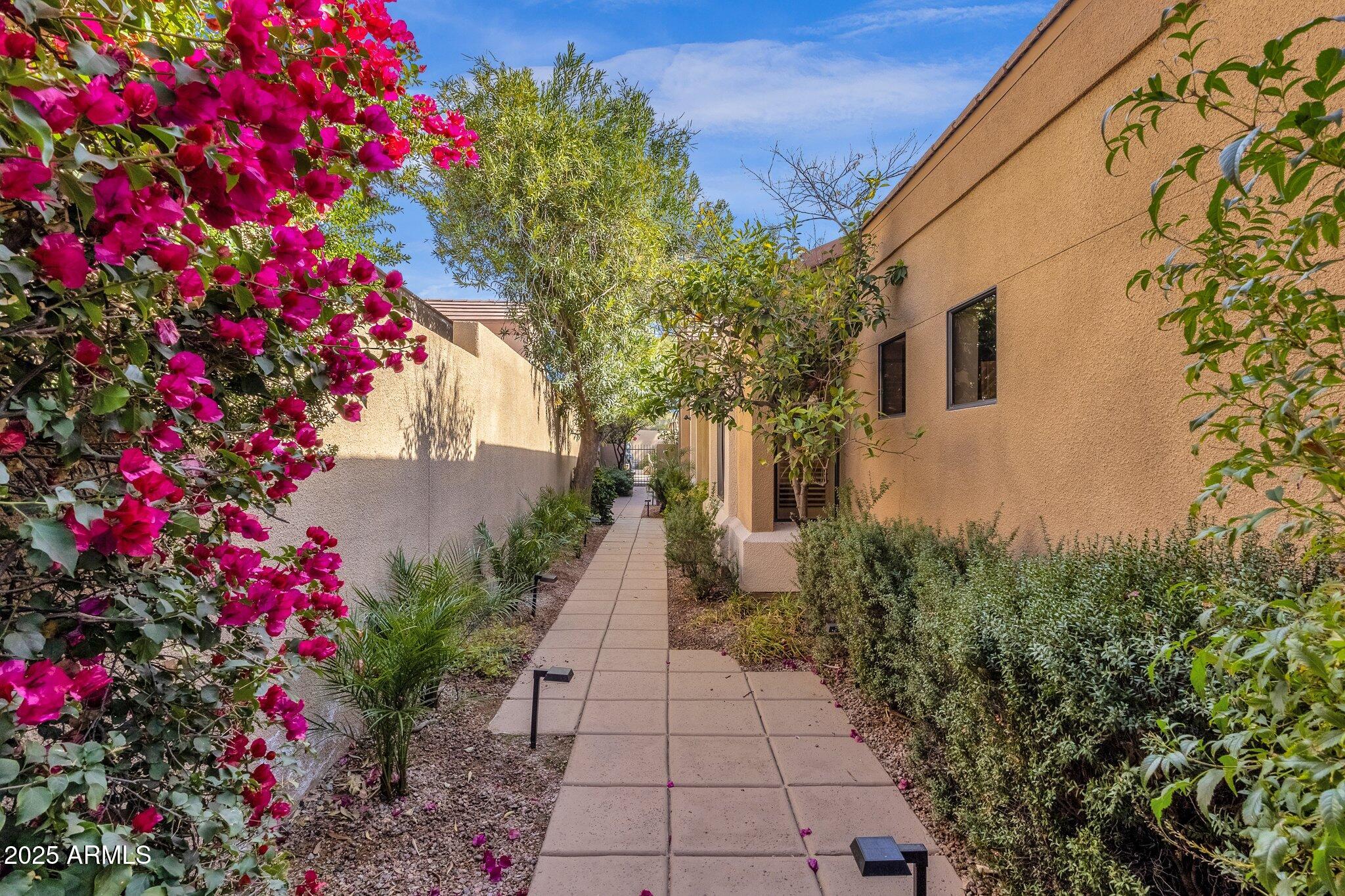 7740 East Gainey Ranch Road, Unit 36 Scottsdale, AZ 85258 - Photo 3 of 54