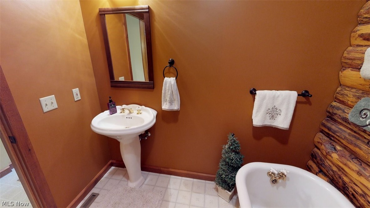 8190 South Cleveland Massillon Road Clinton, OH 44216 - Photo 12 of 31 Gallery Image 12