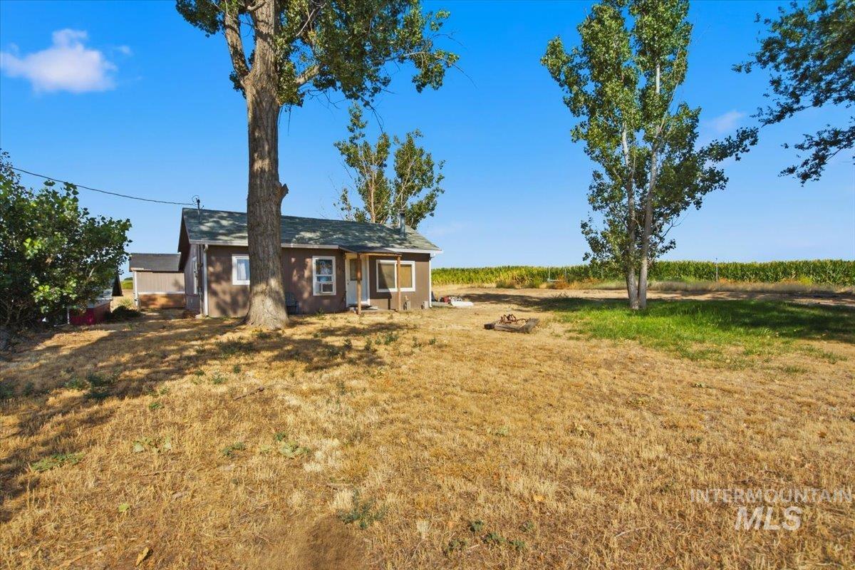 3929-3927 Homestead Road Homedale, ID 83628 - Photo 44 of 45 Single-story residence featuring a gabled roof and exterior siding