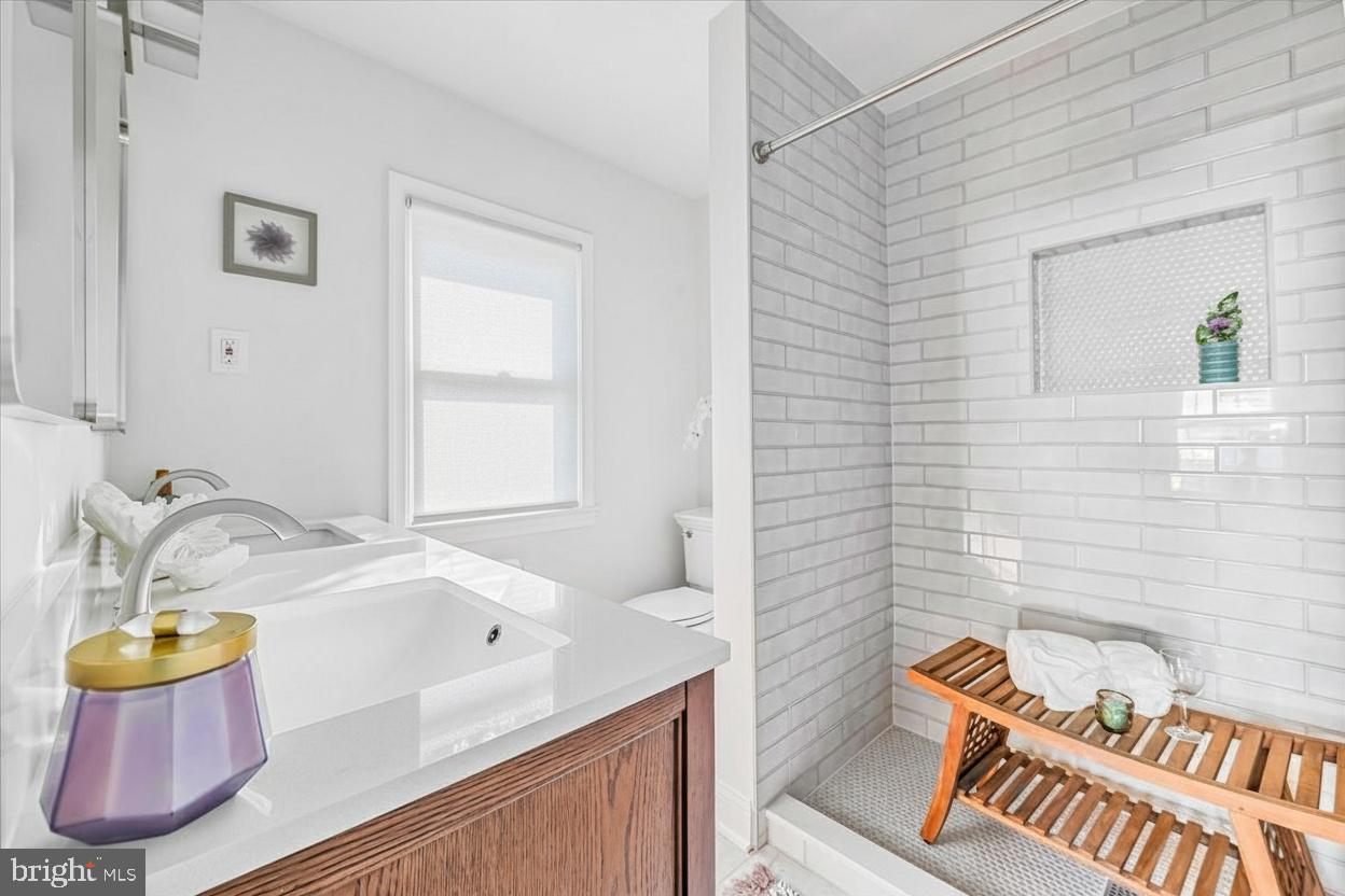 1318 Midwood Place Silver Spring, MD 20910 - Photo 17 of 39