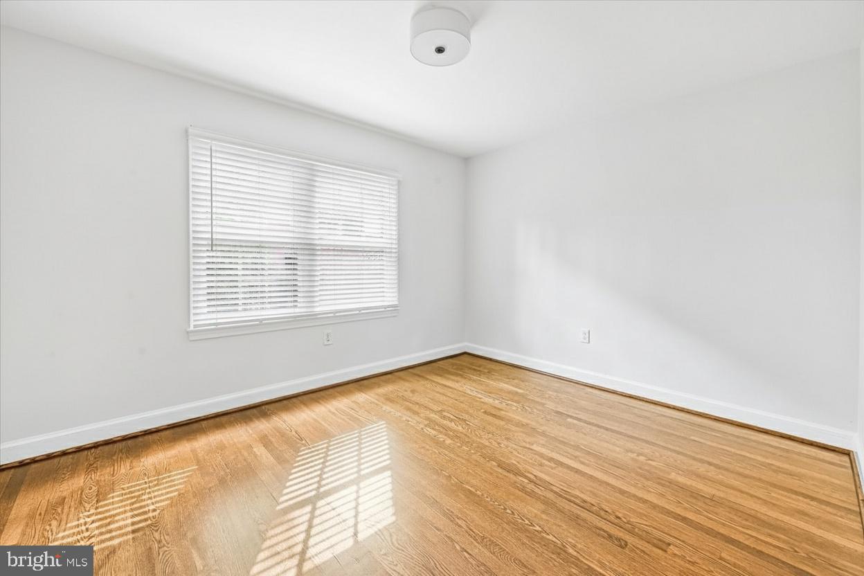 1318 Midwood Place Silver Spring, MD 20910 - Photo 22 of 39