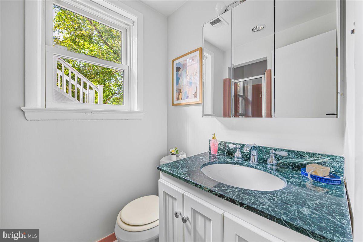 1318 Midwood Place Silver Spring, MD 20910 - Photo 31 of 39