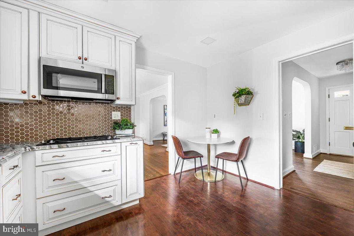 1318 Midwood Place Silver Spring, MD 20910 - Photo 10 of 39