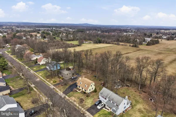 $475,000 | 125 Olde Pilgrim Road, Dublin, PA 18917