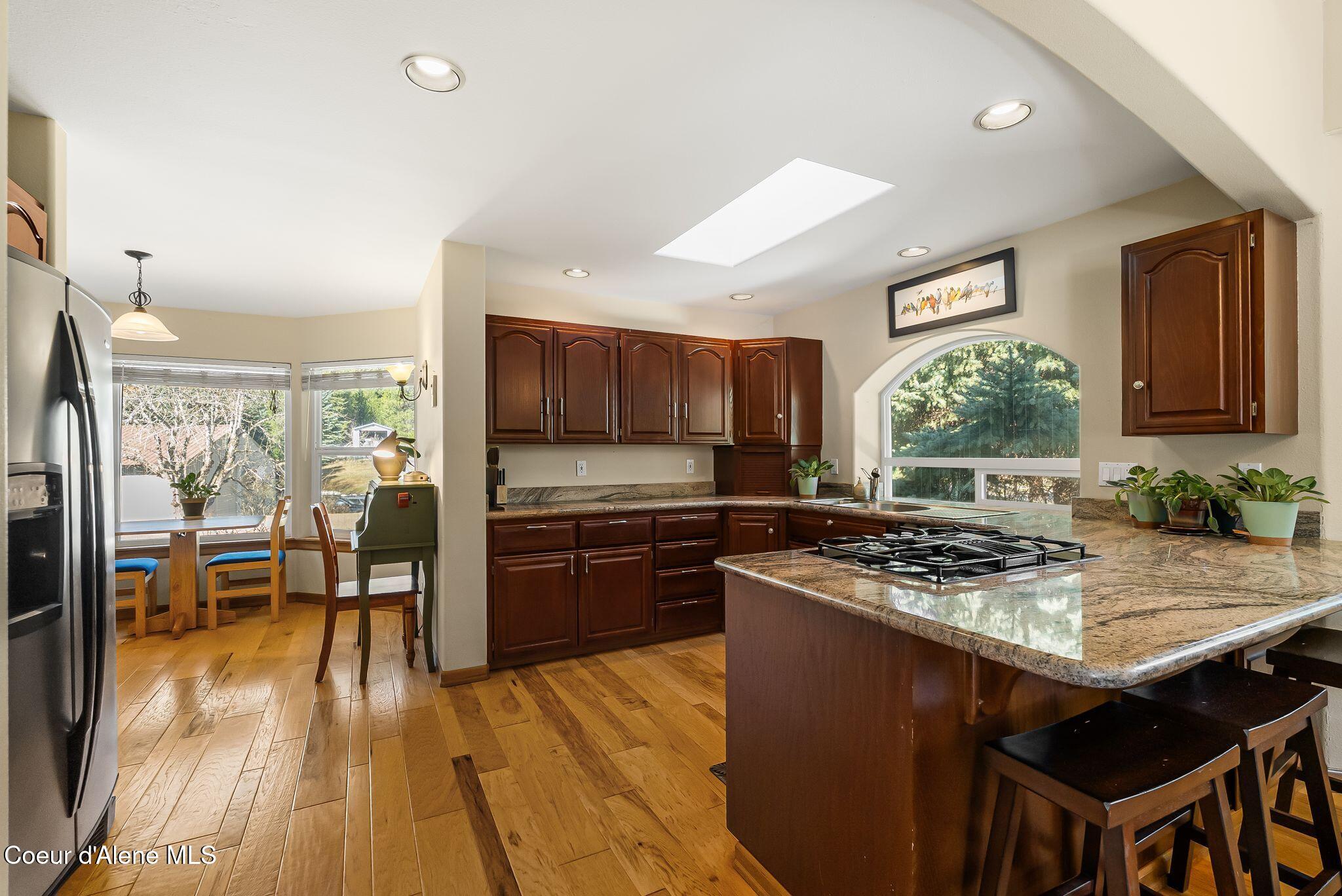 338 Steep Lane Cocolalla, ID 83813 - Photo 17 of 73 Chef's kitchen