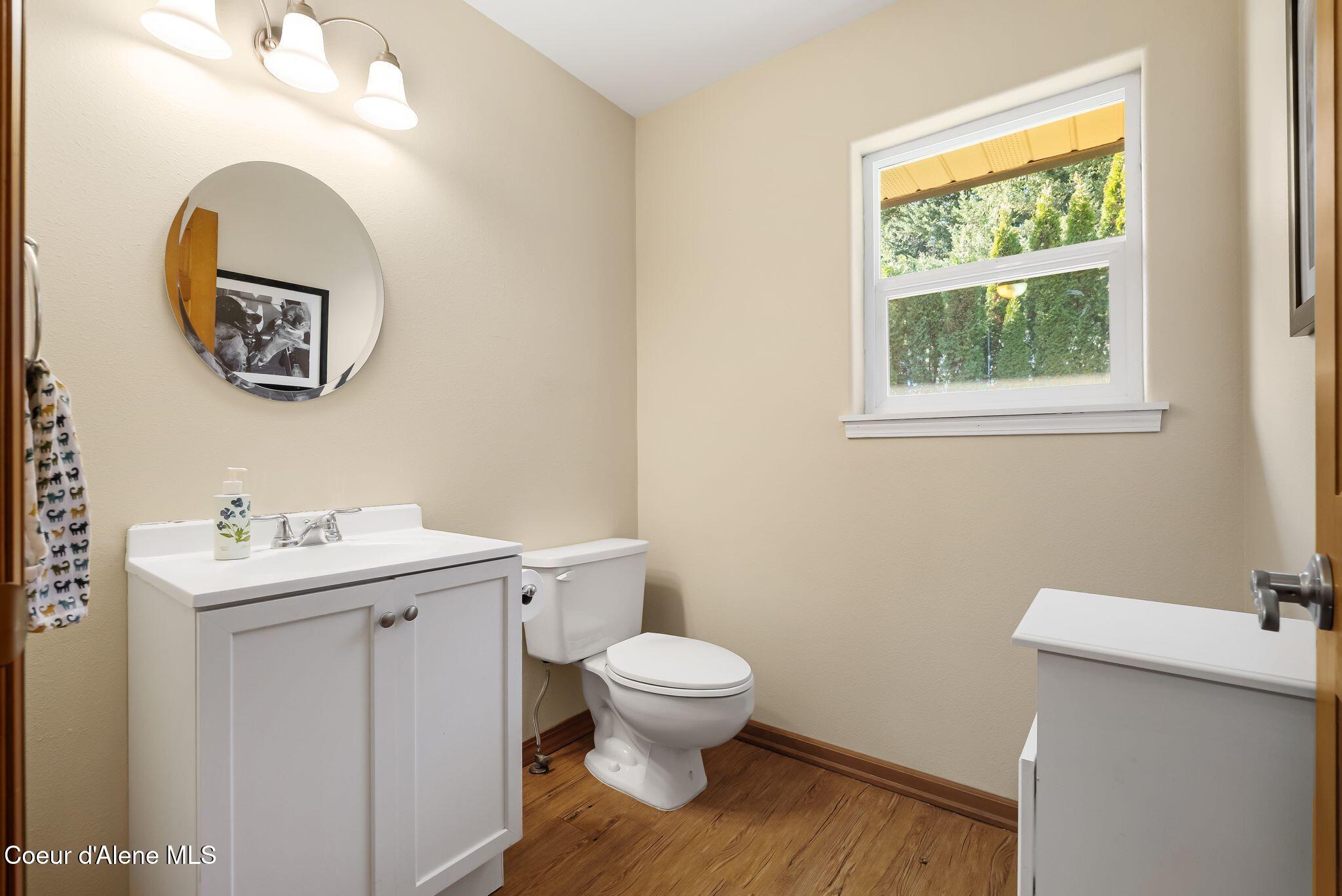 338 Steep Lane Cocolalla, ID 83813 - Photo 25 of 73 Bathroom off the garage