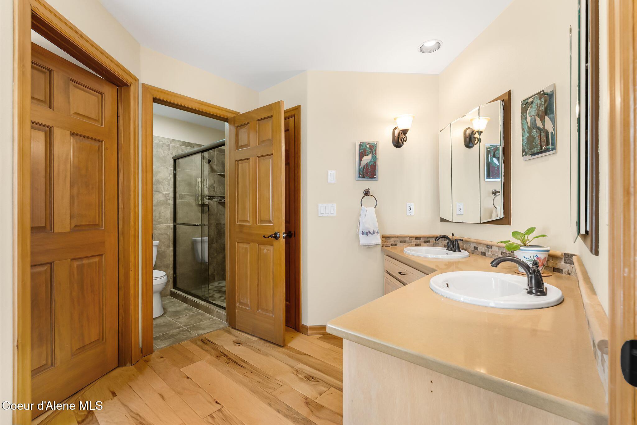 338 Steep Lane Cocolalla, ID 83813 - Photo 31 of 73 Master double sinks