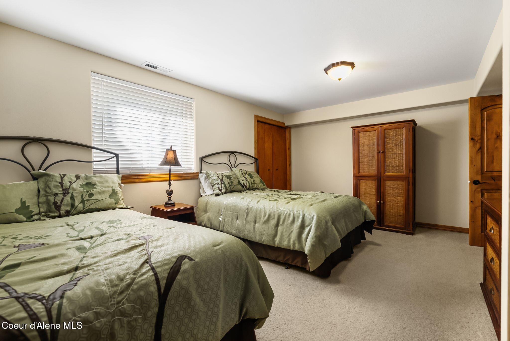 338 Steep Lane Cocolalla, ID 83813 - Photo 41 of 73 2nd bedroom with walk-in closet