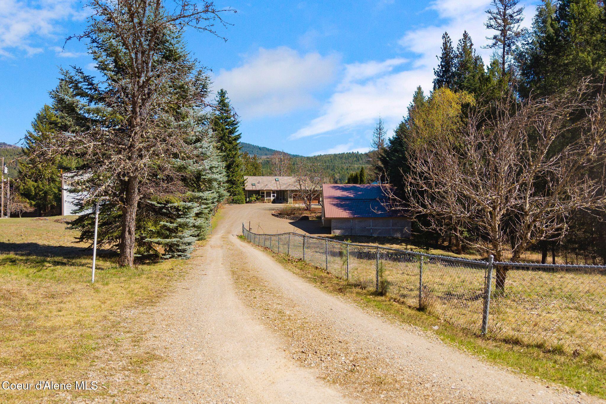 338 Steep Lane Cocolalla, ID 83813 - Photo 59 of 73 Oversize attached garage