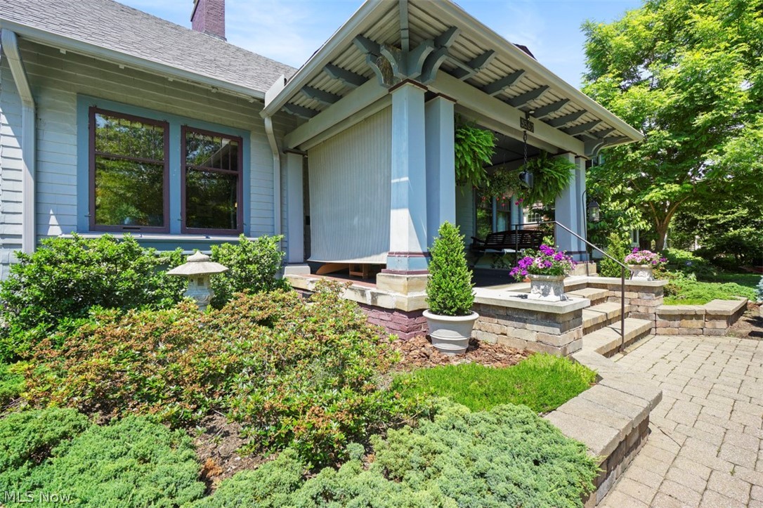 3367 Clarendon Road Cleveland, OH 44118 - Photo 3 of 33 Gallery Image 3