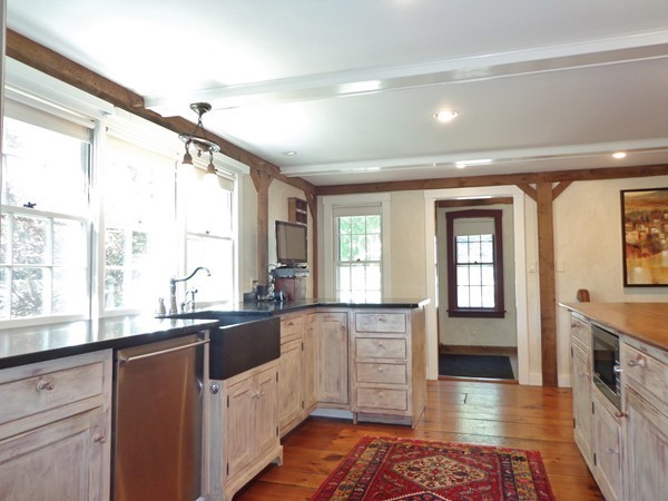 10 Springfield Street Wilbraham, MA 01095 - Photo 4 of 30 Gallery Image 4