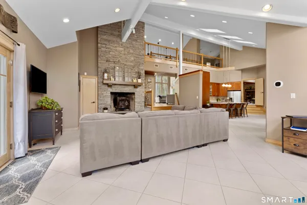 $1,290,000 | 500 Thrall Avenue, Suffield, CT 06078
