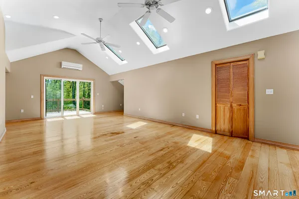 $1,290,000 | 500 Thrall Avenue, Suffield, CT 06078