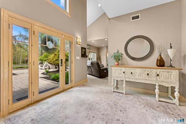 $1,290,000 | 500 Thrall Avenue, Suffield, CT 06078