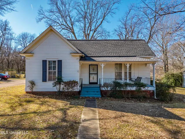 $165,000 | 210 Eureka Street, Batesville, MS 38606