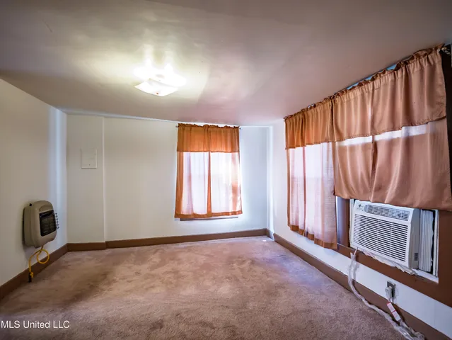 $165,000 | 210 Eureka Street, Batesville, MS 38606