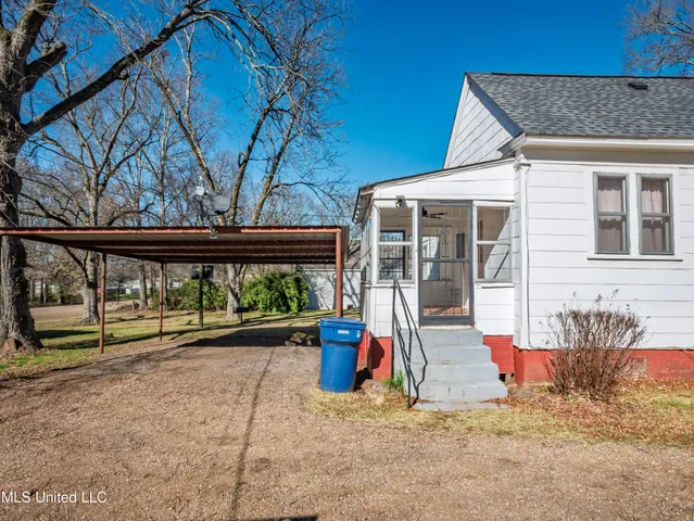 $165,000 | 210 Eureka Street, Batesville, MS 38606
