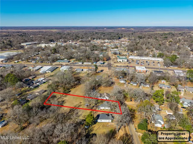 $165,000 | 210 Eureka Street, Batesville, MS 38606