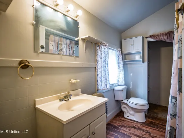 $165,000 | 210 Eureka Street, Batesville, MS 38606