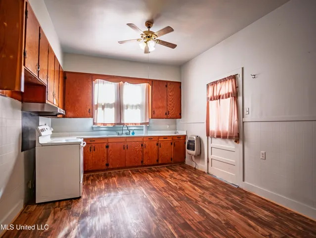 $165,000 | 210 Eureka Street, Batesville, MS 38606