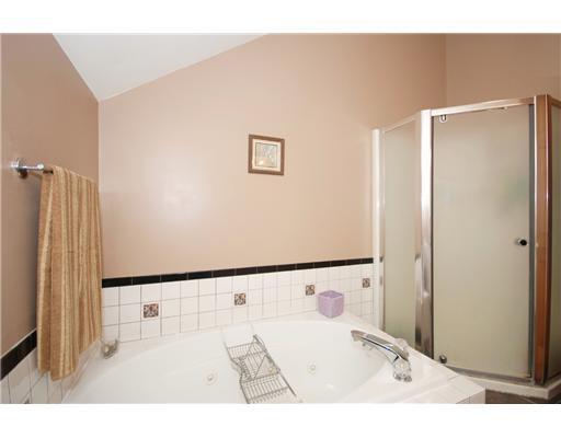 88 Birchwood Road Gray, ME 04039 - Photo 19 of 25 Bathroom. 2nd floor full bath with...